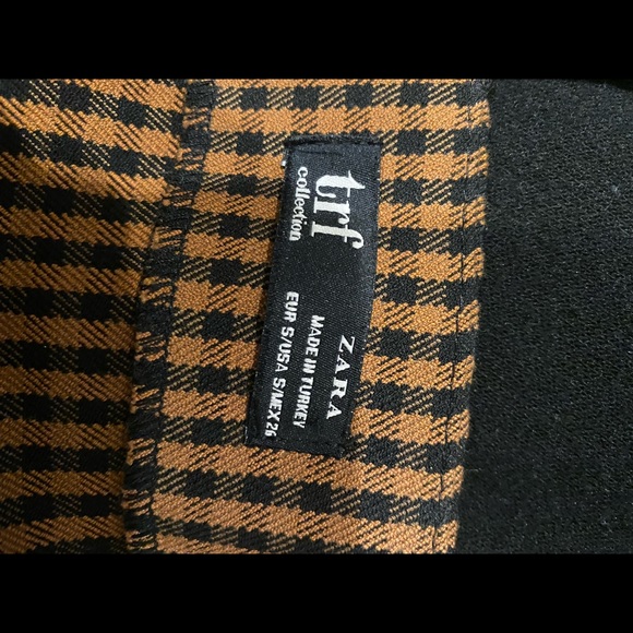 Zara - Checkered, high waist, belted skirt - Picture 4 of 5